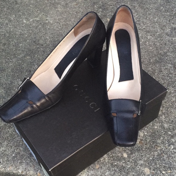 Gucci Shoes - Picture 1 of 6